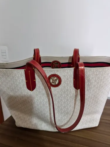 Bolsa de Ombro Victor Hugo 