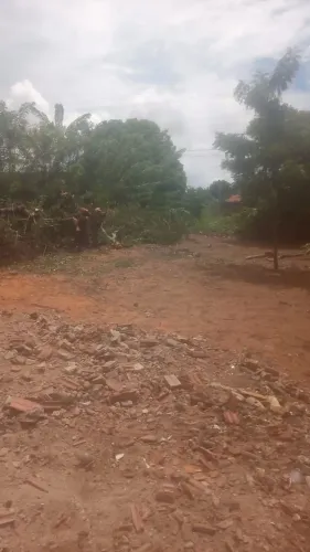 VENDO TERRENO NO PLANALTO ESCRITURADO, NO VALOR DE 30 MIL.