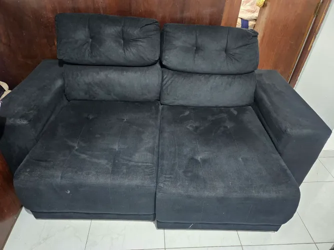 Sofá suede preto retratil