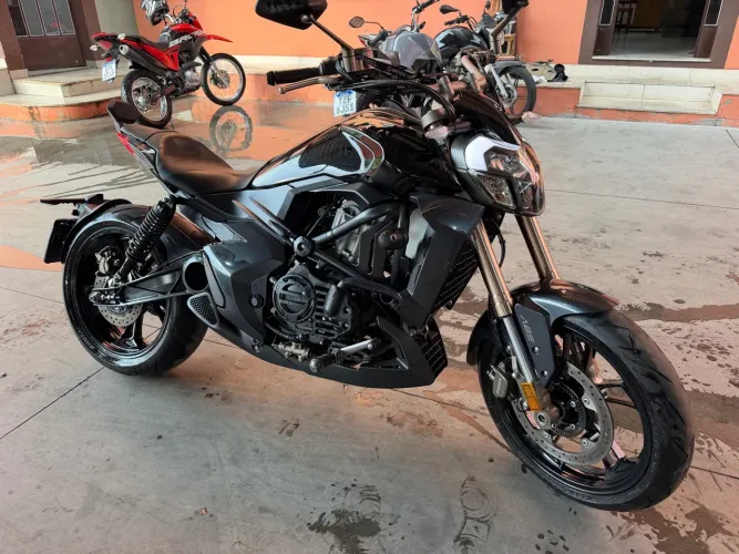 Zontes v310 2024 apenas 6.000 km