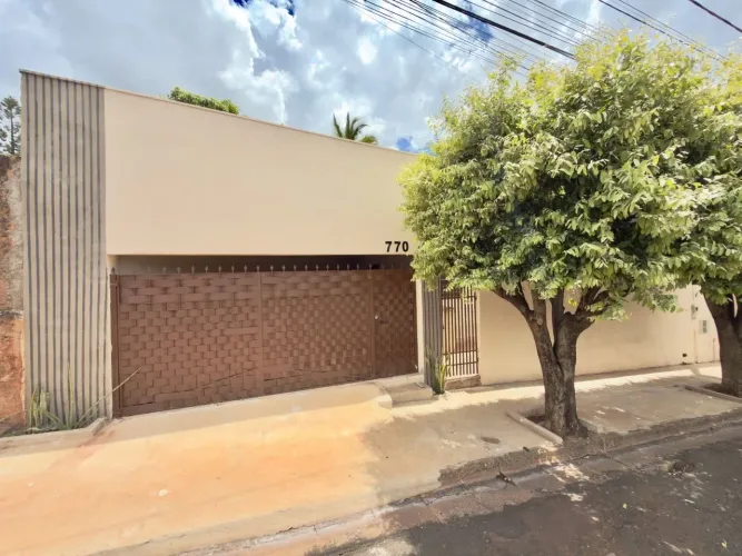 IMÓVEL NO BUGIO DISPONÍVEL