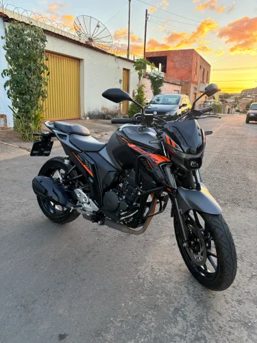 FAZER FZ25 CONNECTED 2025 CINZA