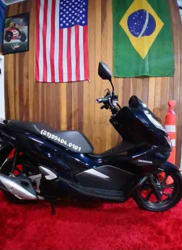 PCX DLX 2019