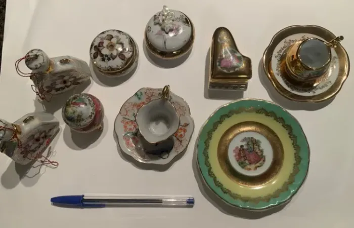 Peças Decorativas de Porcelana em Miniatura - Bibelôs Anos 60