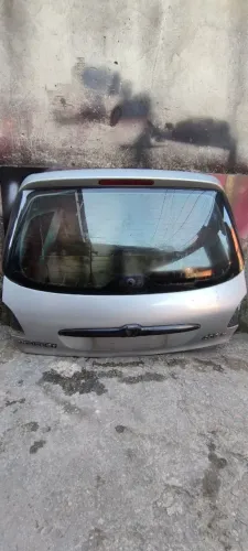 Tampa da mala Peugeot 2001 duas portas 