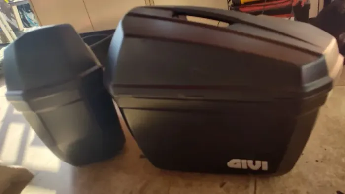 Baú Lateral Givi E22 Para Moto 22 Litros Monokey PAR