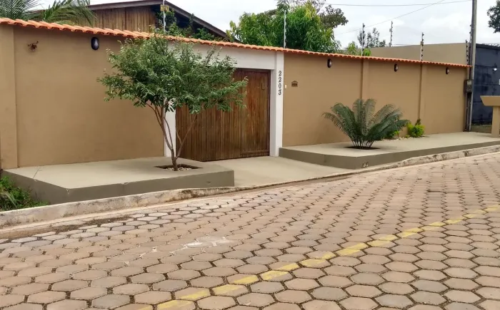 Casa a venda no bairro Goiabal 