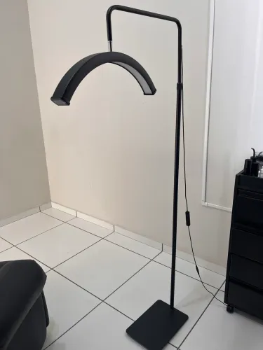 Luminária meia lua