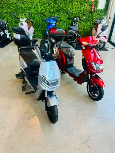 SCOTER ELÉTRICA NOVA 1 ANO DE GARANTIA CUBRIMOS QUALQUER PREÇO DA MESMA MARCA! Entregamos