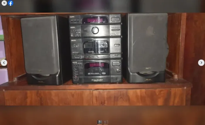 MINI SYSTEM SANYO DC-D40