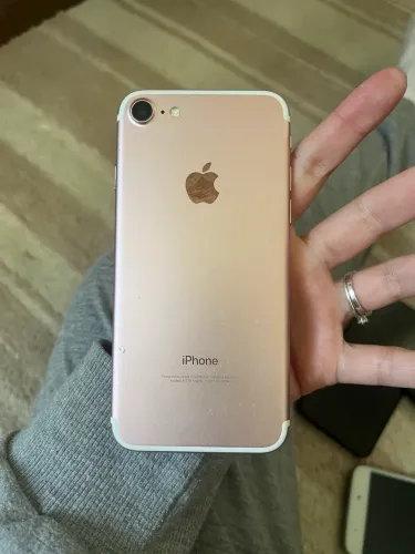 3 celulares - iPhone 7 + 2 Samsung