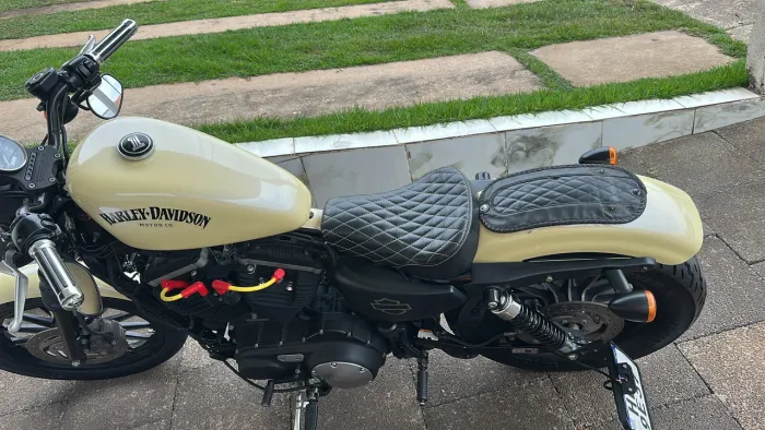 Harley 883 