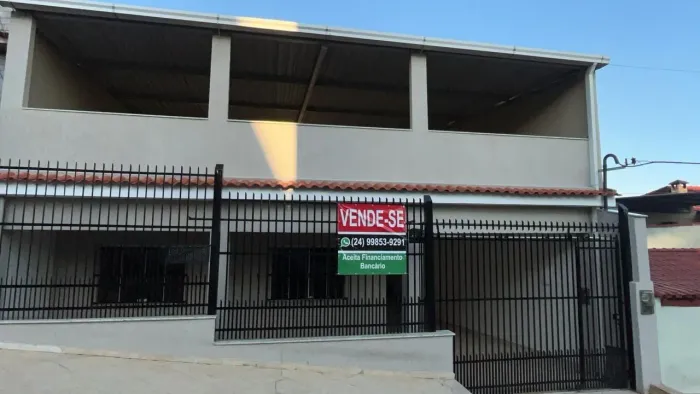 CASA AMPLA 