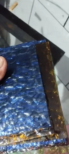 vidros coloridos já cortados