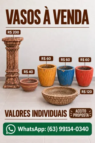 Vasos decorativos de vários tamanhos e cores