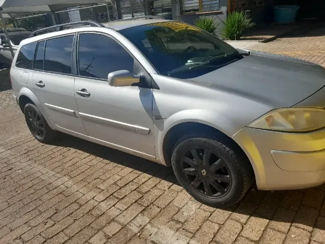 Renault Megane Grand Tour Dynam. Hi-flex 1.6 16V 2012