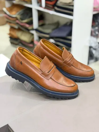 Sapatos couro original