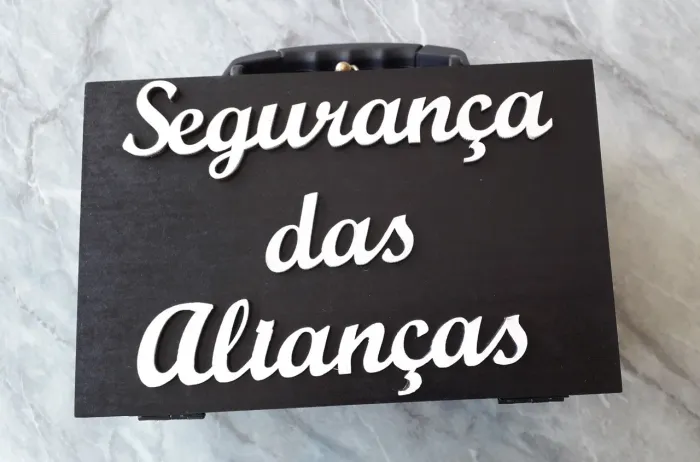 Maleta segurança das alianças... usada apenas 1 vez
