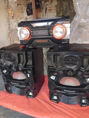 Vende-se um Micro Sistem da Panasonic 1.800 wts potência