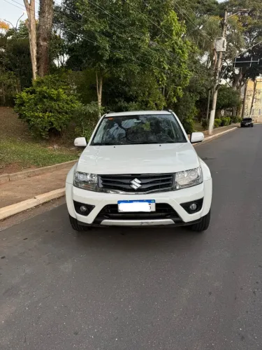 Suzuki Grand Vitara 2.0 16V 4x2/4x4 5P Aut. 2014