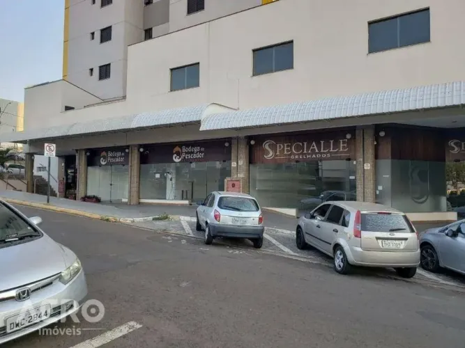 Loja próximo ao Bauru Shopping, ideal para restaurante contendo aproximadamente 349m²