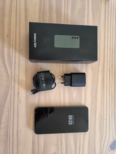Samsung S23+ de 256GB VERDE (com caixa e carregador original)