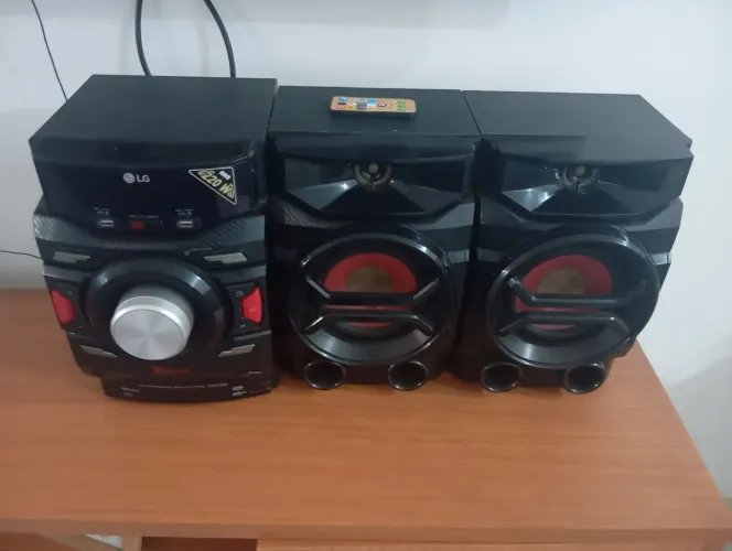 Vendo Micro system LG 200 w