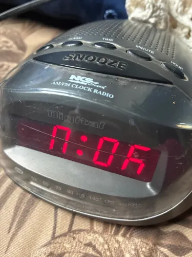 Rádio NKS FM e AM funcionando 127 v e 220v bivolt