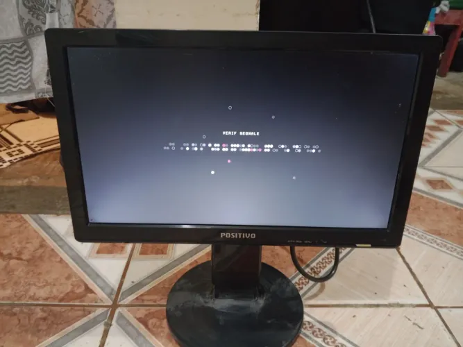 ? MONITOR POSITIVO W1642ST - 16 POLEGADAS