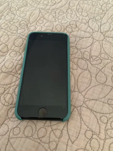 SE IPhone usado 