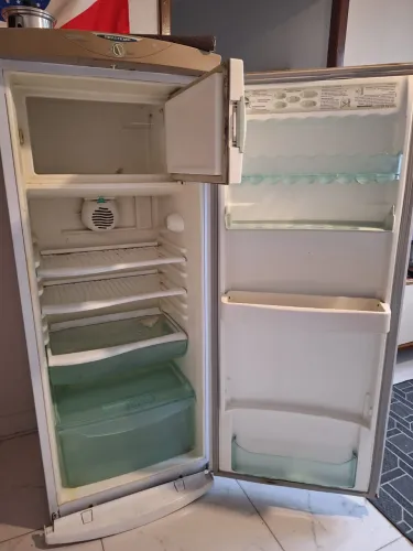 GELADEIRA BRASTEMP