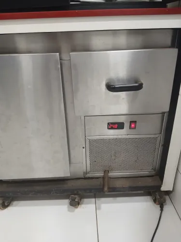 OPORTUNIDADE BALCÃO REFRIGERADO AÇO INOX 