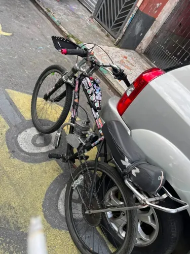 Estou vendendo ou trocando essa bike motorizada motor 80cc , com apenas 2 meses de uso