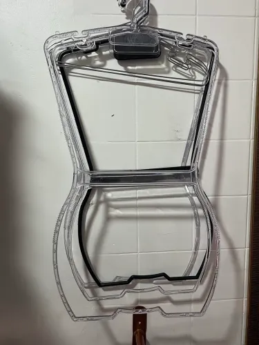Vendo itens para loja de roupas