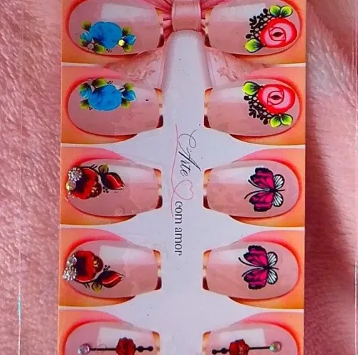 Adesivos de unhas