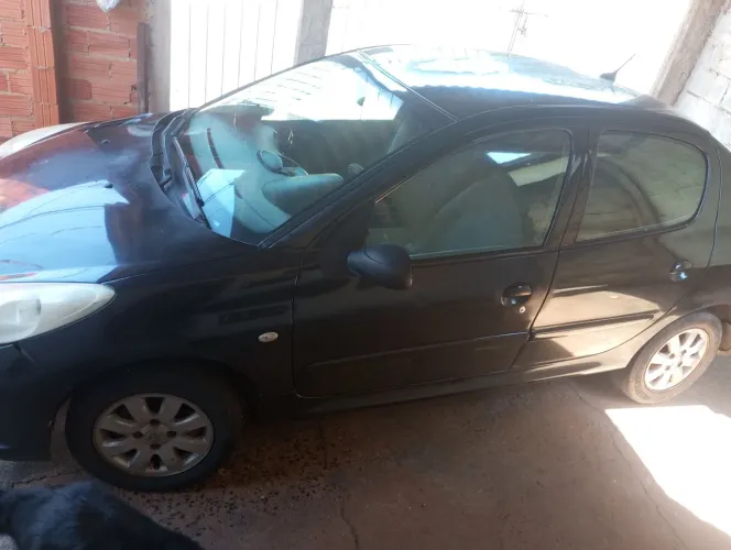 Peugeot 207 Sed. Passion XR Sport 1.4 Flex 8V 4P 2009