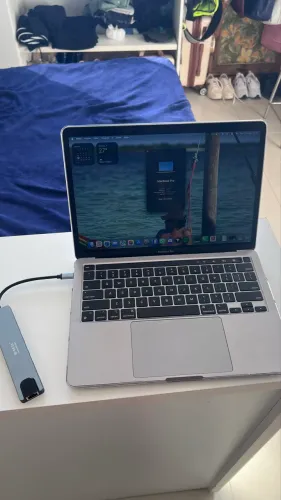 MacBook Pro M1 - 8GB RAM / 256GB SSD