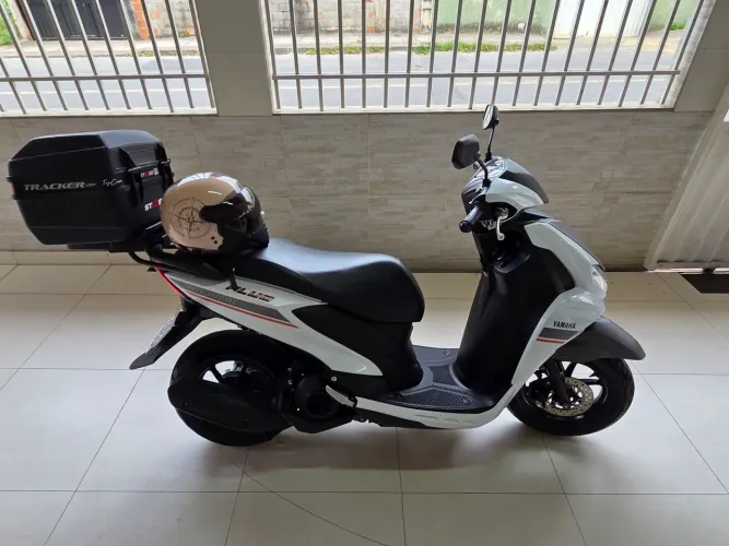 Yamaha Fluo 125 ABS 2023/2024 - Único Dono - 22.300 km