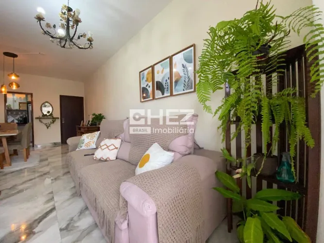 Apartamento à Venda no Centro de Cabo Frio 3 Quartos, Suíte e Vaga Coberta