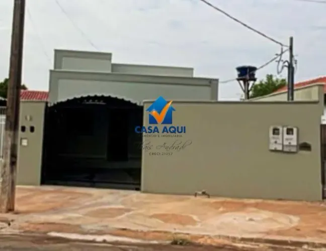 Casa à venda no bairro Centro - Jaciara/MT
