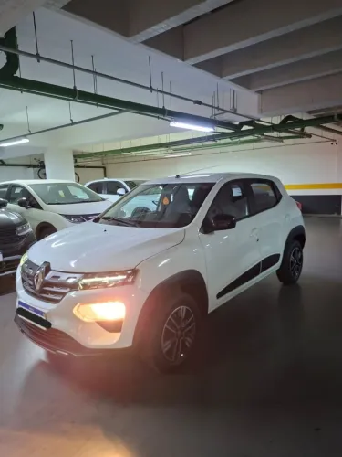 Renault Kwid Intense 1.0 Flex 12V 5P Mec. 2023
