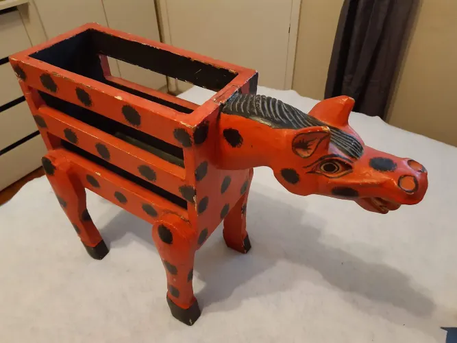 Porta revistas indiano