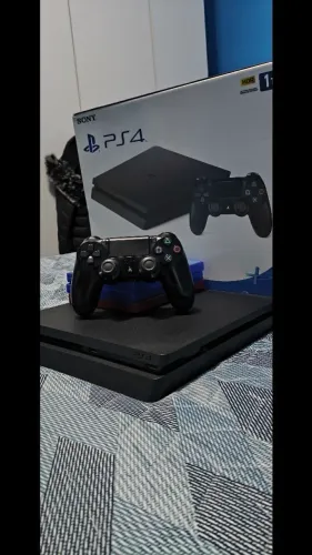 PlayStation 4 slim