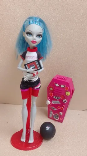 Boneca Monster High Ghoulia Yelps High Physical Deaducation/Classroom