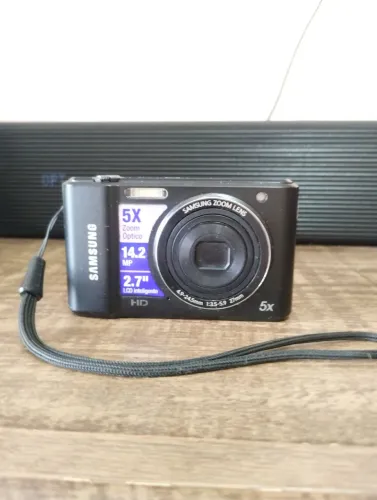 Câmera Digital Samsung ES90 14.2MP Zoom Óptico 5X, Grafti Gravação HD Leia a Descrição!