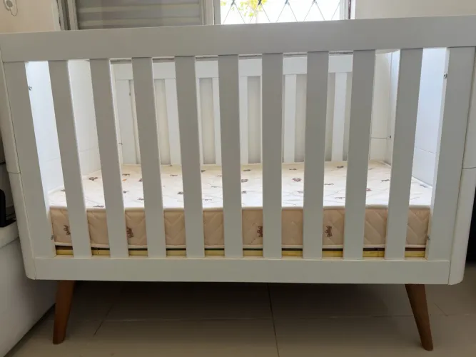 Berço que vira cama novo