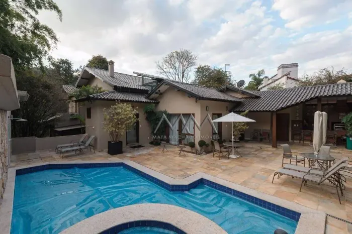 Casa à Venda no Condomínio Bosque da Ribeira com 4 Suítes  654,62m².