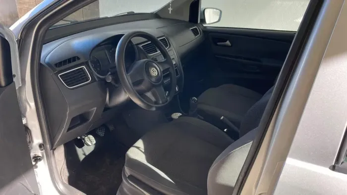 Volkswagen Fox 1.0 MI Total Flex 8V 5P 2011