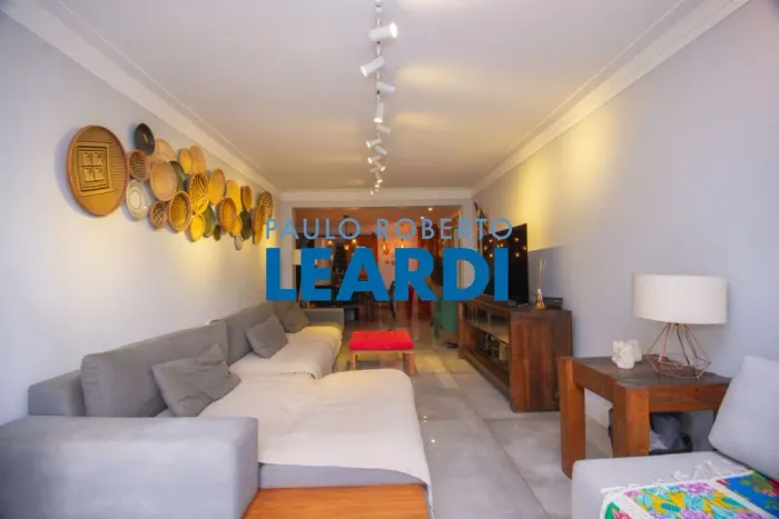 CASA ASSOBRADADA - JARDIM DA GLÓRIA - SP