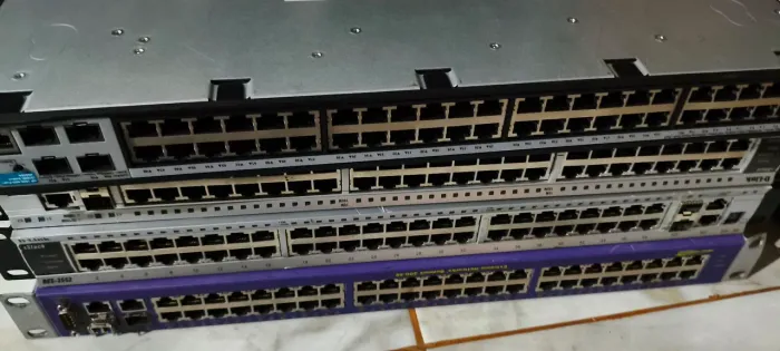 4 Switches Gerenciáveis 48 Portas - HP / D-Link / Extreme